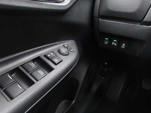 Honda  Elegance 1.3 i-VTEC LED Mehrzonenklima Kom-paket Musikstreaming HDMI