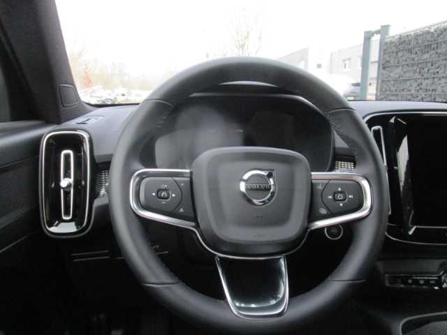 Volvo  R Design 2WD B4 EU6d Navi digitales Cockpit Soundsystem LED Sperrdiff. El. Heckk