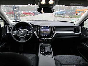Volvo  2WD B4 Diesel EU6d Core LED Keyless Kurvenlicht ACC Rückfahrkam. LED-hinten LED-